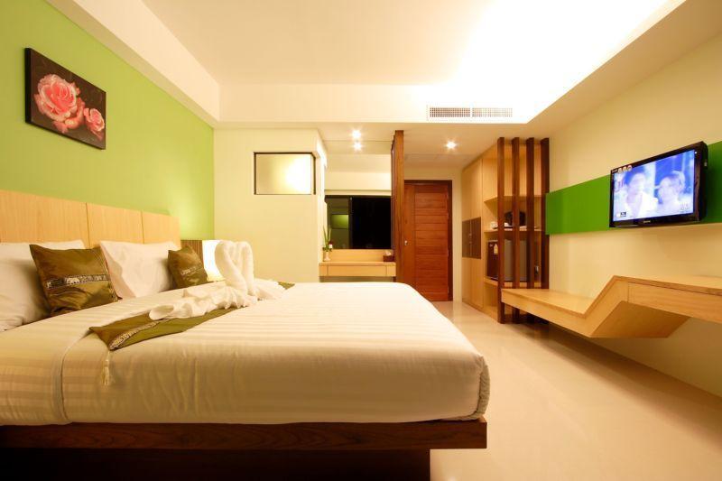 Kalim Beach Place Patong Eksteriør billede