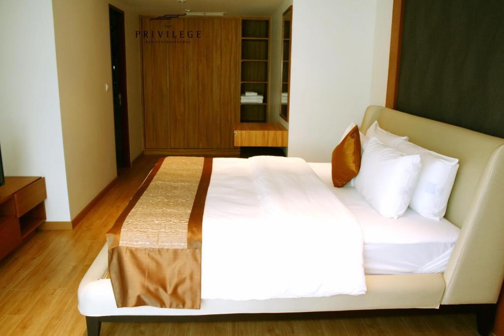 Kalim Beach Place Patong Værelse billede